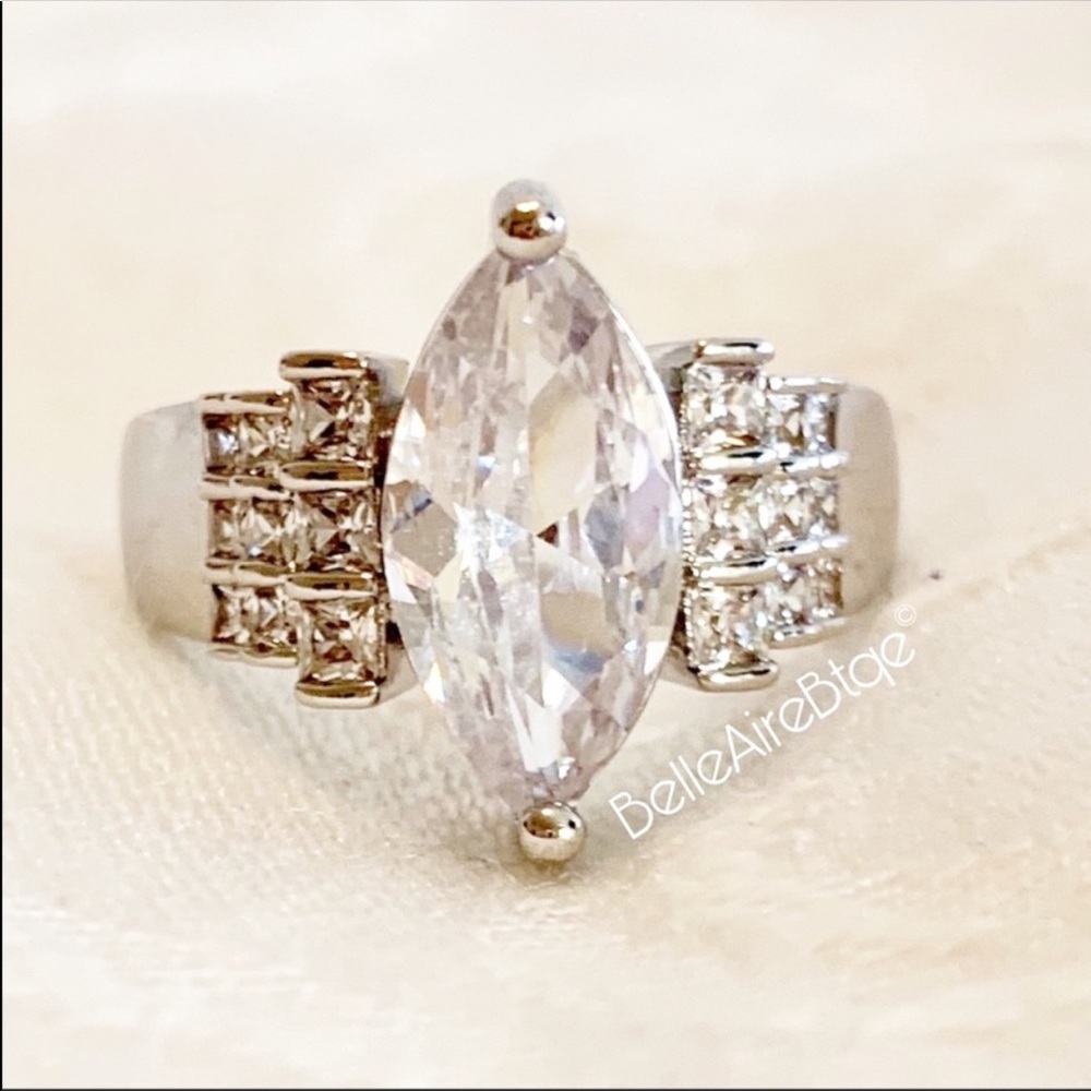 5🌟RATED | Stunning Marquis Sapphire Ring, Sz 8